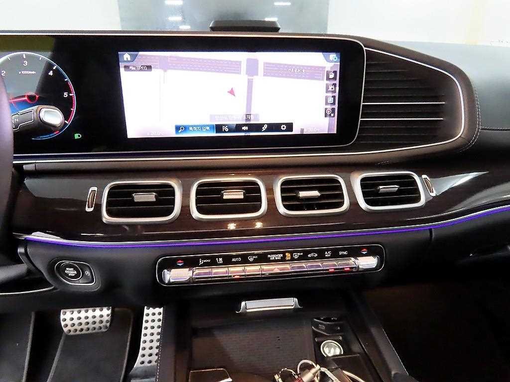 벤츠 GLE 클래스 GLE 클래스 W167 GLE 400d 4MATIC 쿠페 이미지 13