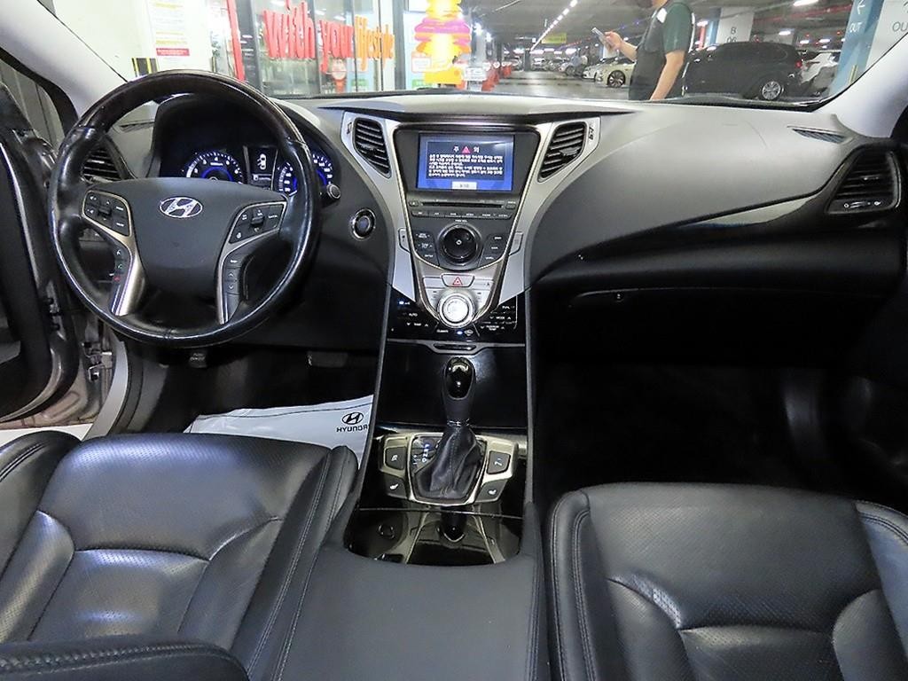 현대 그랜저 그랜저 HG HG240 LUXURY 이미지 10