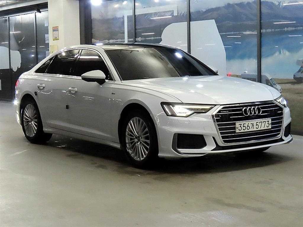아우디 A6 A6 (C8) 45 TFSI 콰트로 프리미엄 이미지 1