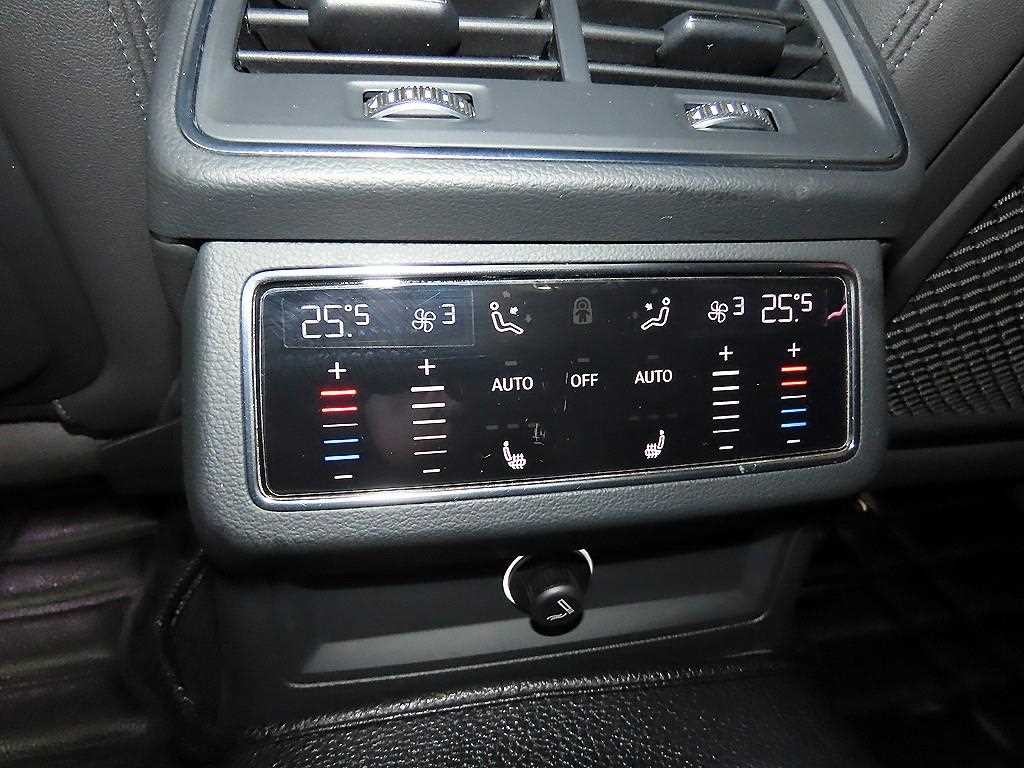 아우디 A6 A6 (C8) 45 TFSI 콰트로 프리미엄 이미지 14