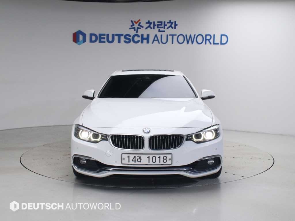 BMW 4시리즈 4시리즈 (F32) 420i 그란쿠페 럭셔리 이미지 3