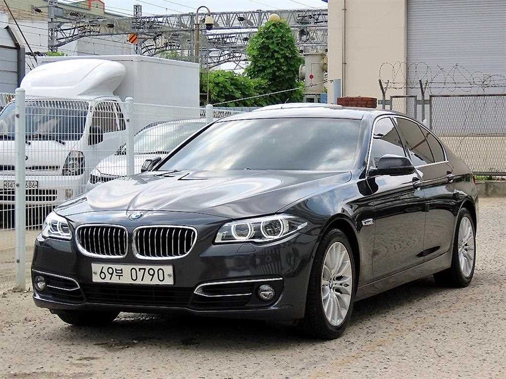BMW 5시리즈 5시리즈 (F10) 528i 럭셔리 플러스 이미지 3