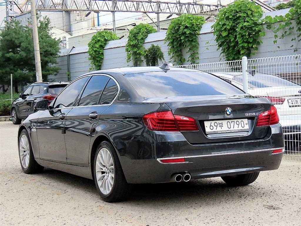 BMW 5시리즈 5시리즈 (F10) 528i 럭셔리 플러스 이미지 4