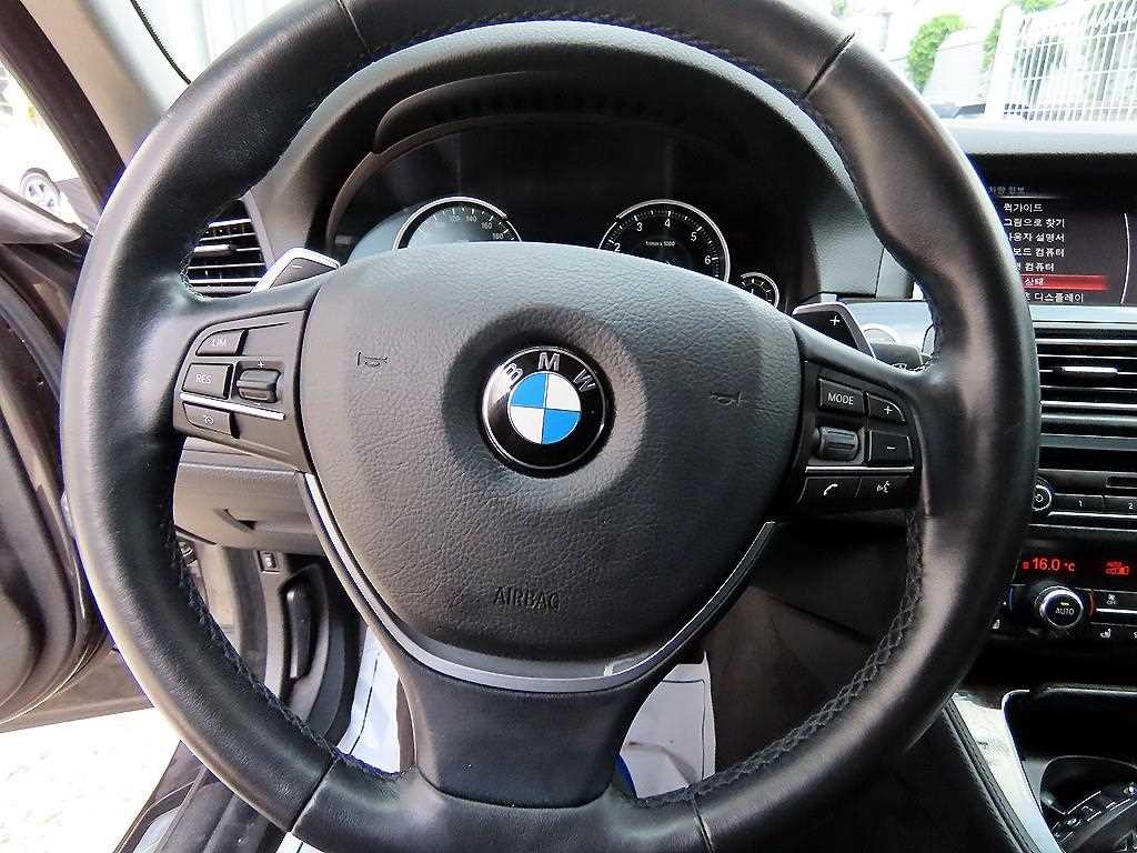 BMW 5시리즈 5시리즈 (F10) 528i 럭셔리 플러스 이미지 9