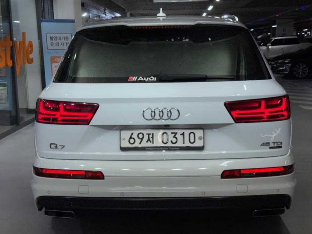 아우디 Q7 Q7 (4M) 45 TDI 콰트로 스포트 이미지 5
