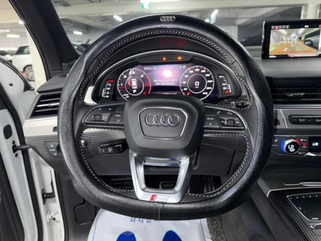 아우디 Q7 Q7 (4M) 45 TDI 콰트로 스포트 이미지 8