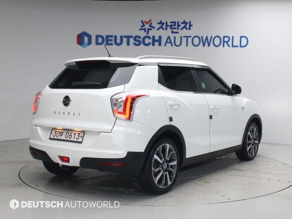 KG모빌리티(쌍용) 티볼리 가솔린 2WD 1.6 VX 이미지 2