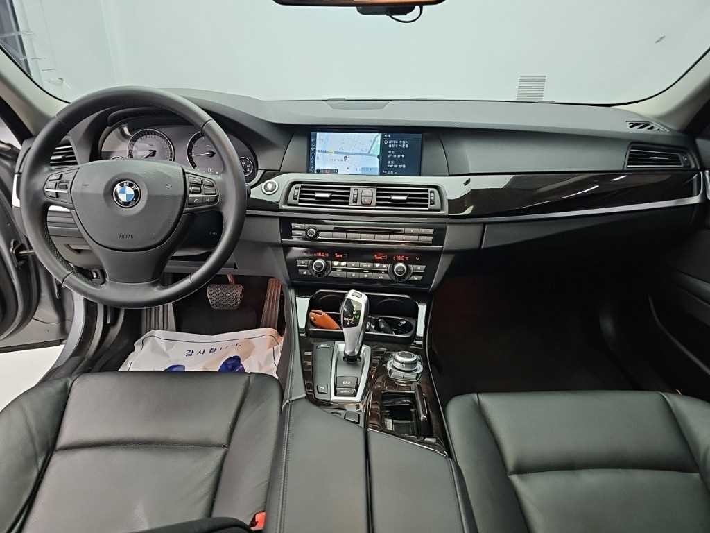 BMW 5시리즈 5시리즈 (F10) 528i 이미지 7
