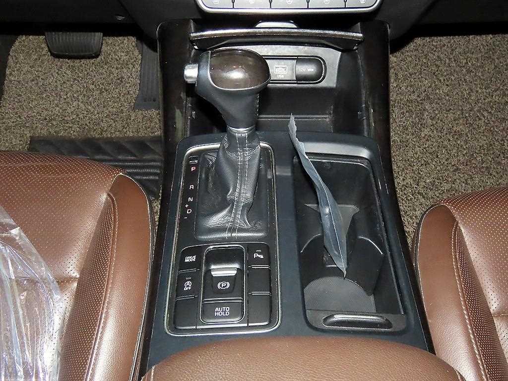 기아 쏘렌토 올 뉴 쏘렌토 디젤 2WD 2.0 노블레스 스페셜 이미지 12