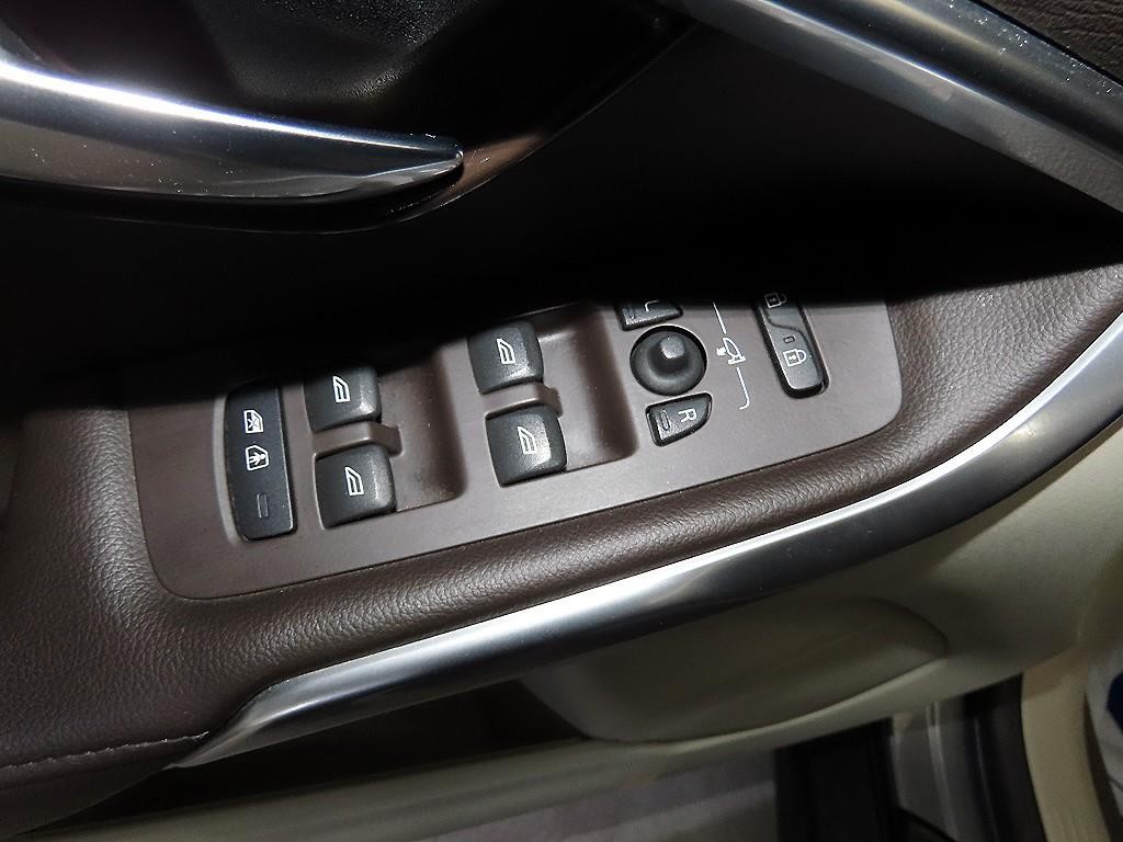 볼보 V40 V40 크로스컨트리 D3 이미지 13