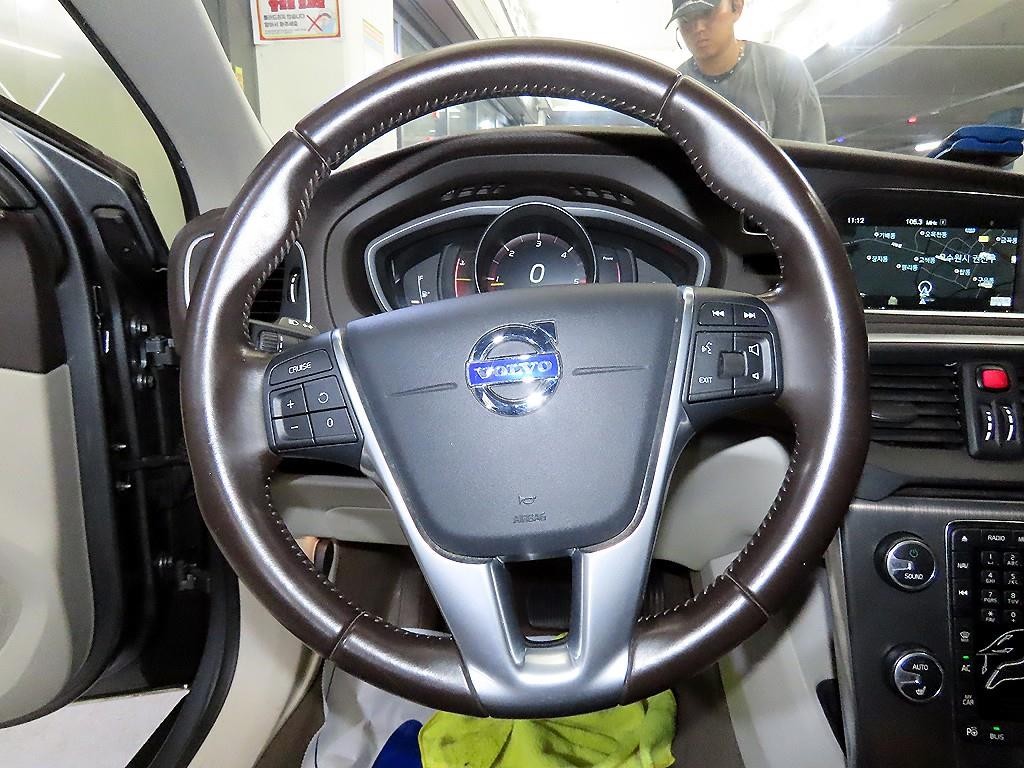 볼보 V40 V40 크로스컨트리 D3 이미지 8