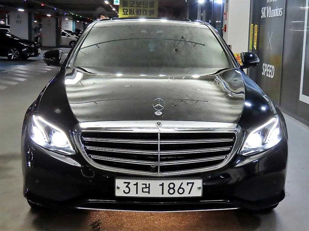 벤츠 E 클래스 E-클래스 W213 E300 4MATIC 익스클루시브 이미지 2