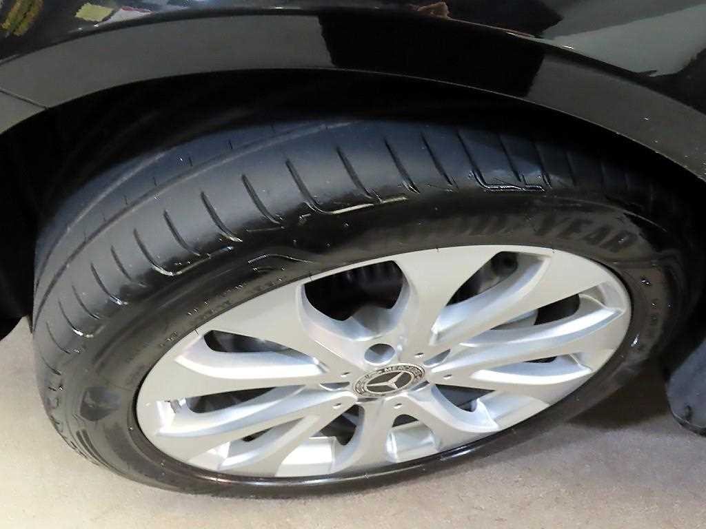 벤츠 E 클래스 E-클래스 W213 E300 4MATIC 익스클루시브 이미지 20