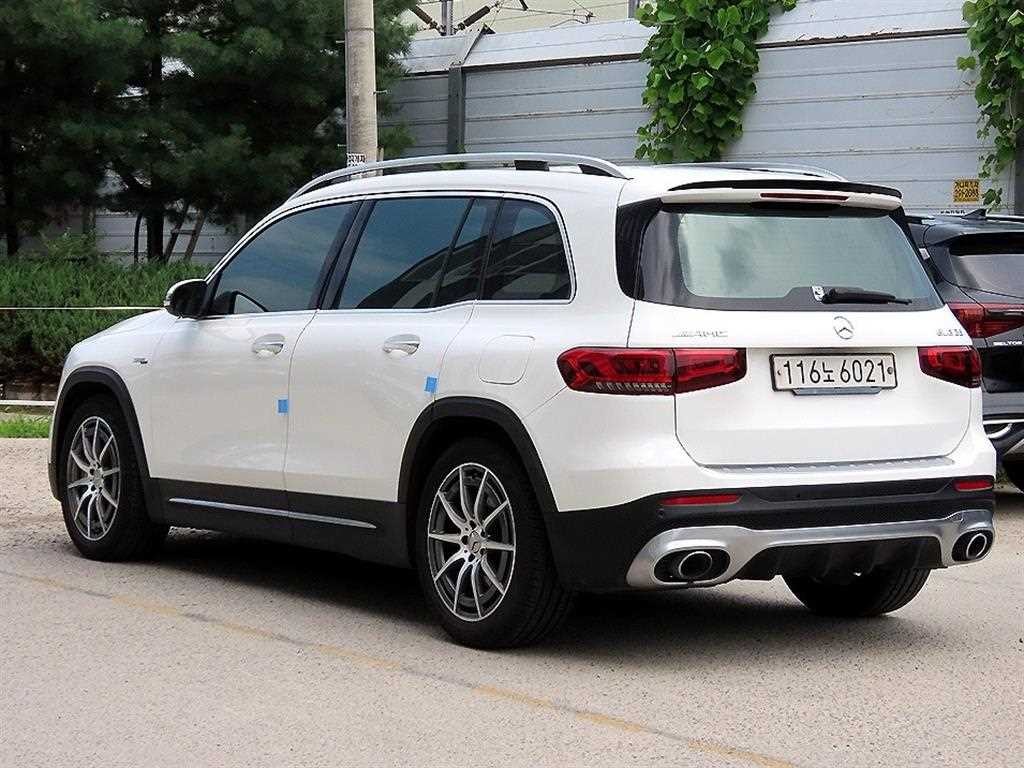 벤츠 GLB 클래스 GLB클래스 X247 AMG GLB 35 4MATIC 이미지 3