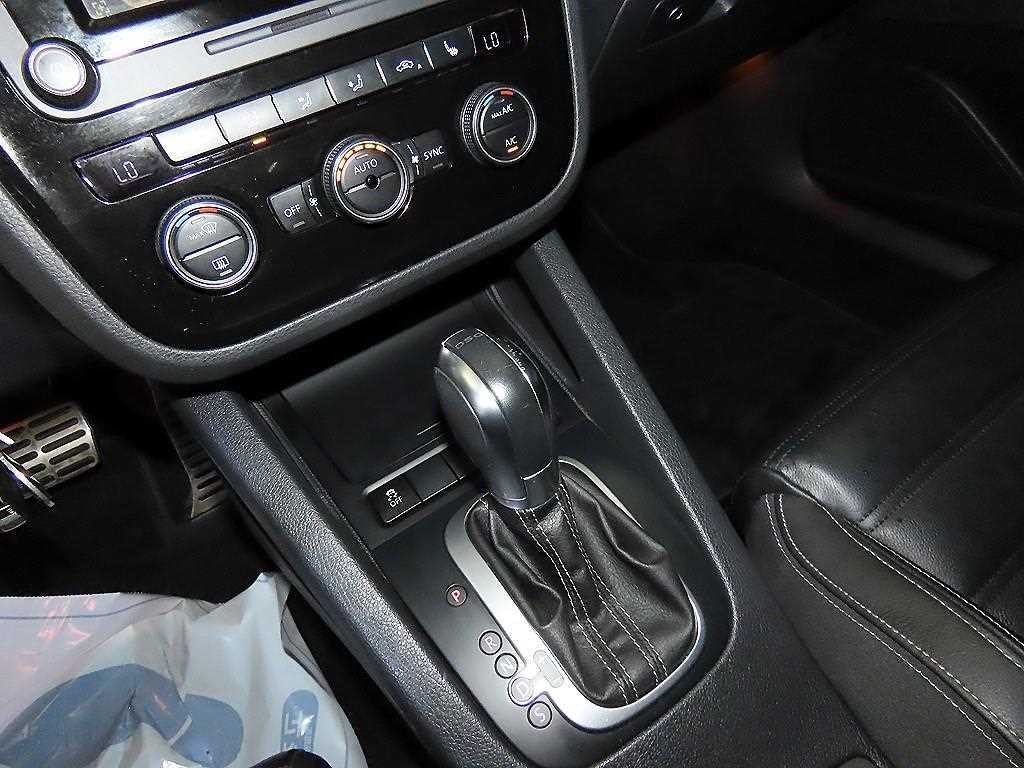 폭스바겐 시로코 2.0 TDI R-LINE 이미지 12