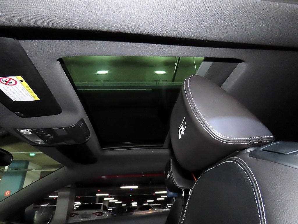 폭스바겐 시로코 2.0 TDI R-LINE 이미지 16