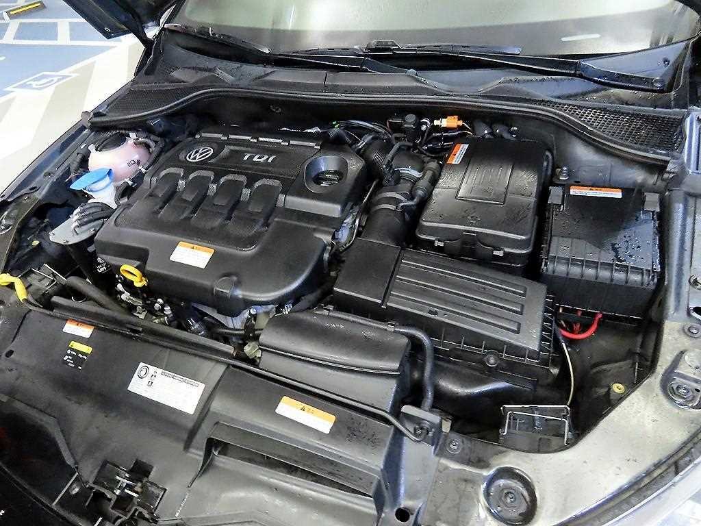 폭스바겐 시로코 2.0 TDI R-LINE 이미지 19