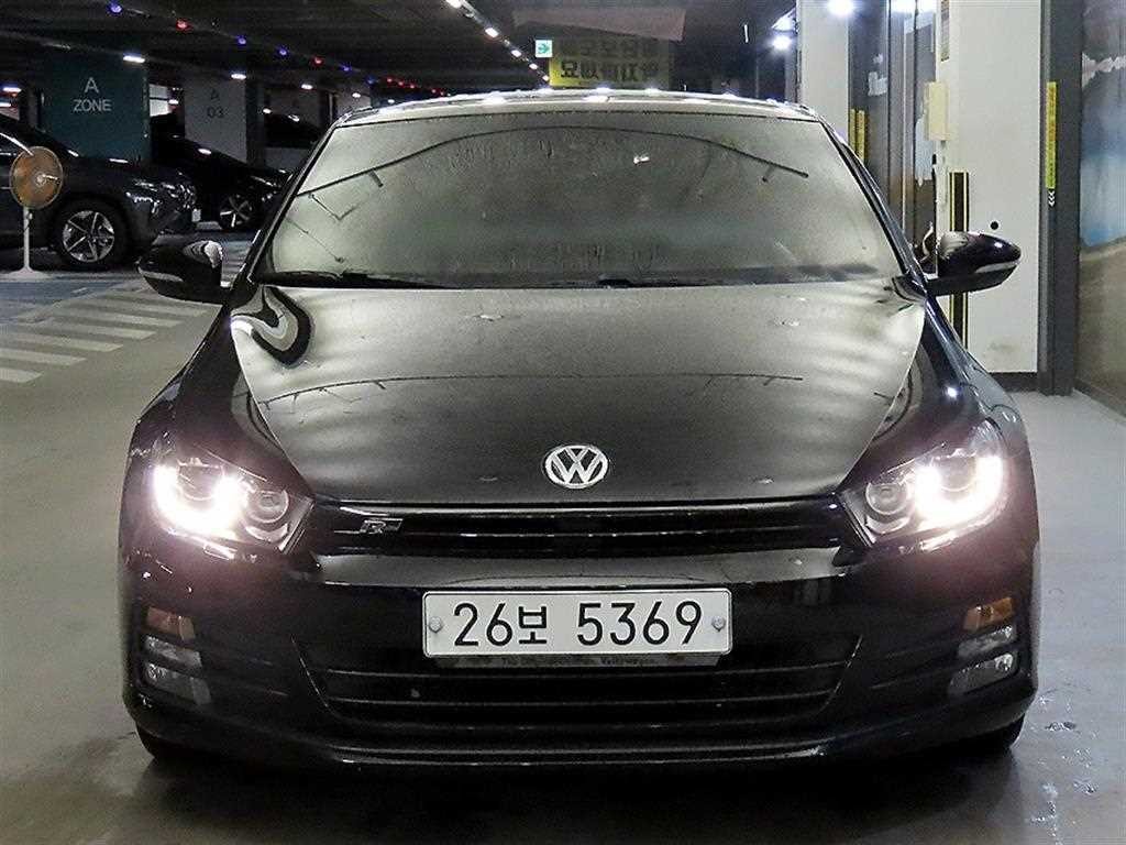 폭스바겐 시로코 2.0 TDI R-LINE 이미지 2