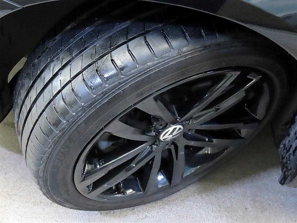 폭스바겐 시로코 2.0 TDI R-LINE 이미지 20