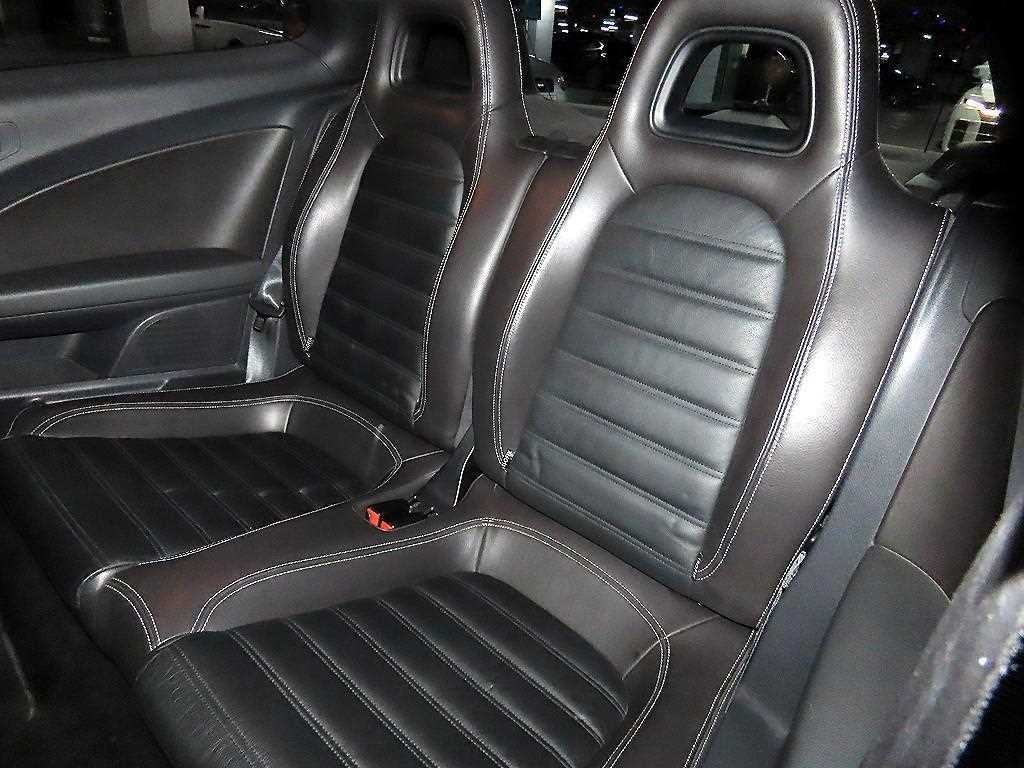 폭스바겐 시로코 2.0 TDI R-LINE 이미지 7