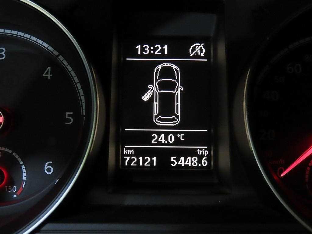 폭스바겐 시로코 2.0 TDI R-LINE 이미지 9