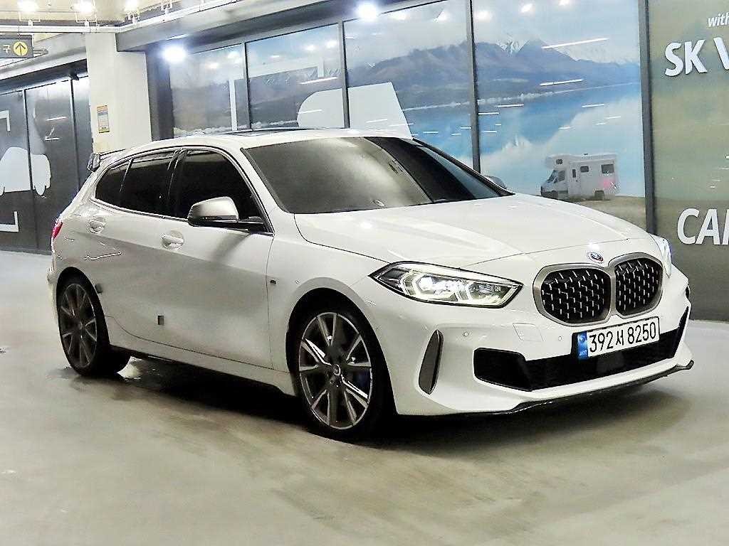 BMW 1시리즈 1시리즈 (F40) M135i xDrive 이미지 1
