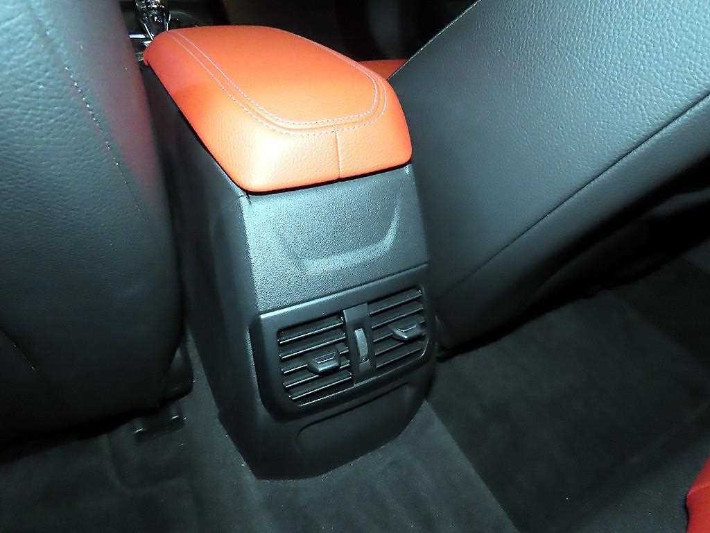 BMW 1시리즈 1시리즈 (F40) M135i xDrive 이미지 15