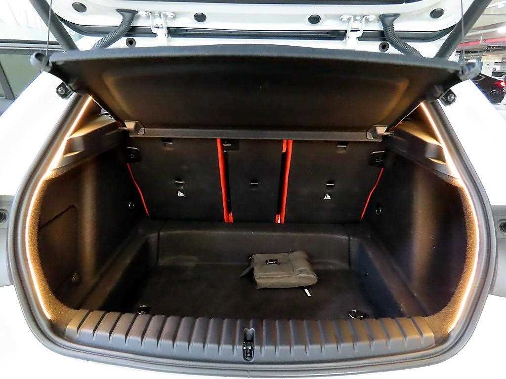 BMW 1시리즈 1시리즈 (F40) M135i xDrive 이미지 17