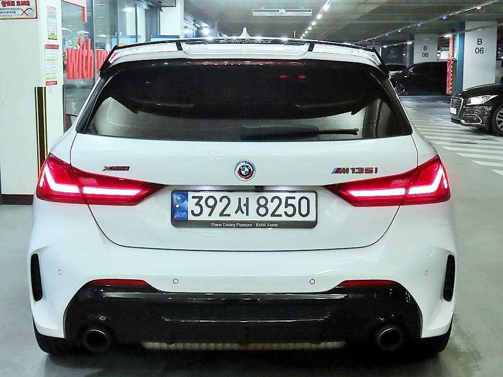 BMW 1시리즈 1시리즈 (F40) M135i xDrive 이미지 5