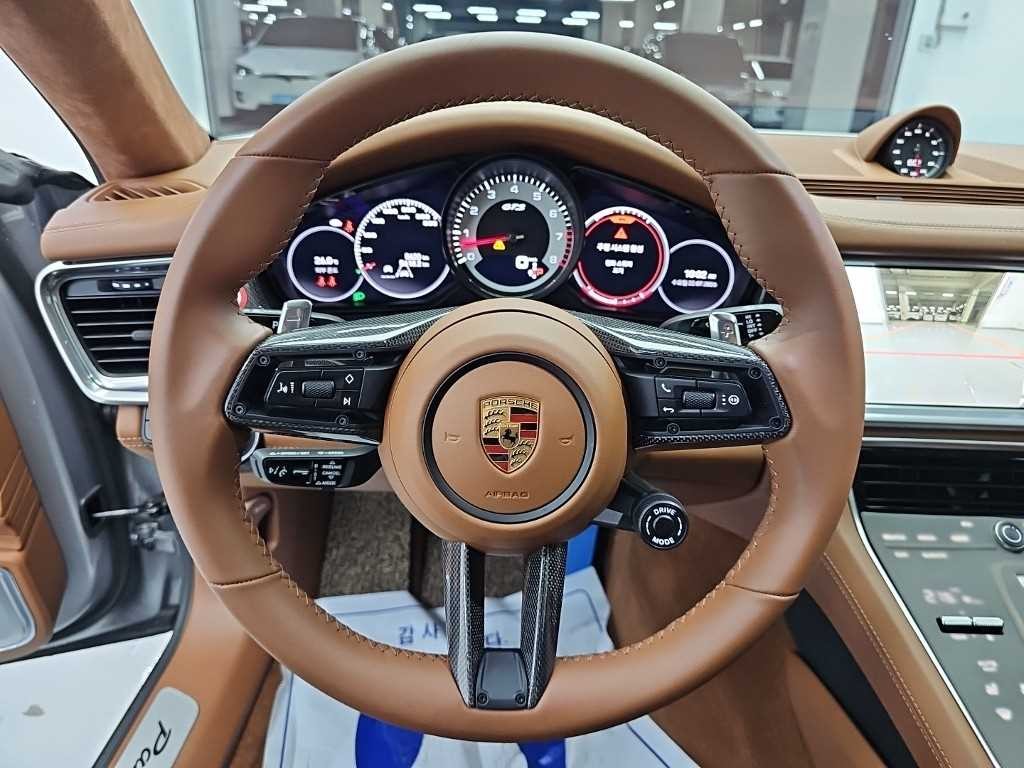 포르쉐 파나메라 파나메라(971) 4.0 GTS 이미지 9
