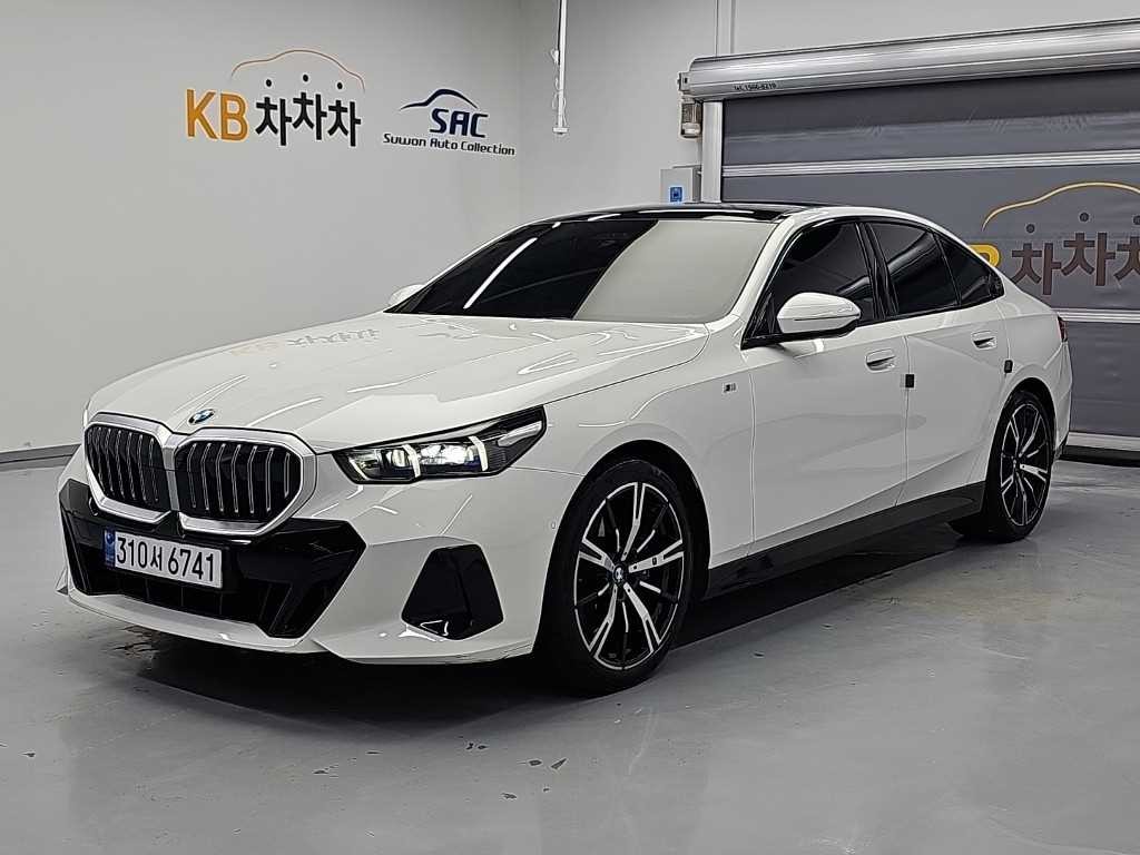 BMW 5시리즈 5시리즈 (G60) 530i xDrive M 스포츠 이미지 1