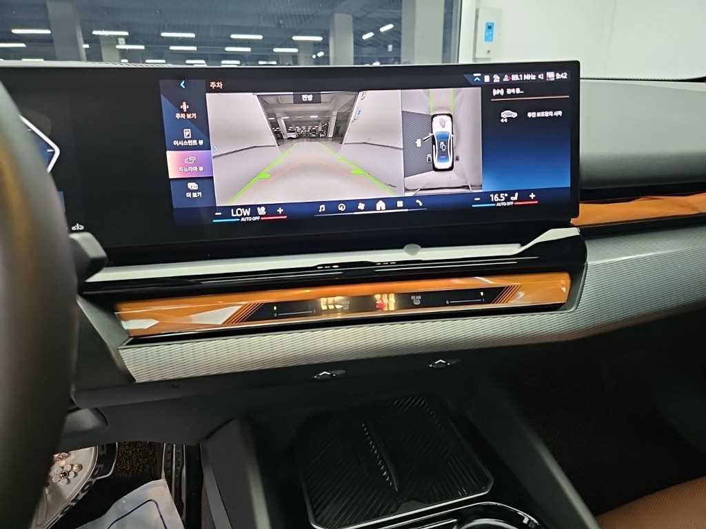 BMW 5시리즈 5시리즈 (G60) 530i xDrive M 스포츠 이미지 10