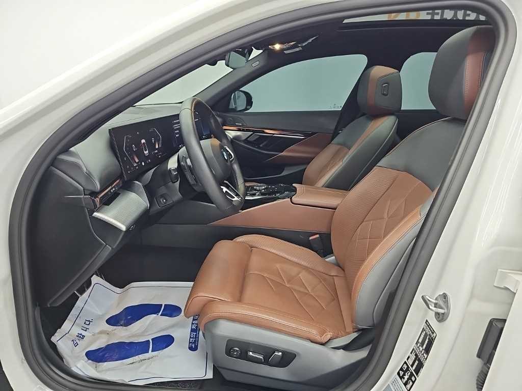 BMW 5시리즈 5시리즈 (G60) 530i xDrive M 스포츠 이미지 11