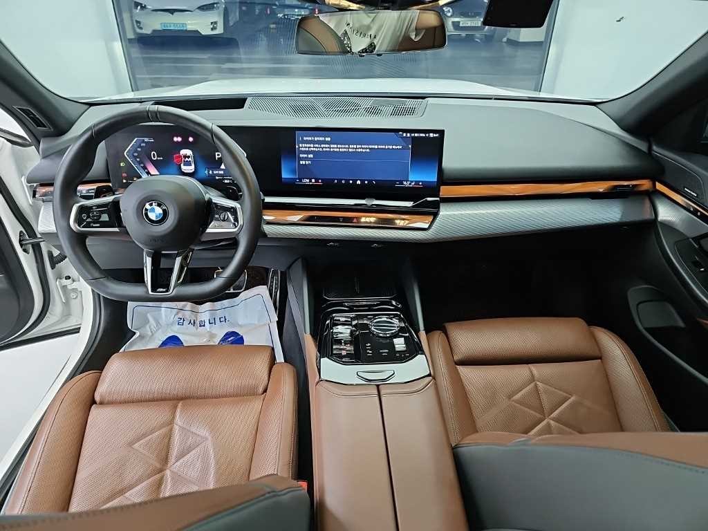 BMW 5시리즈 5시리즈 (G60) 530i xDrive M 스포츠 이미지 7