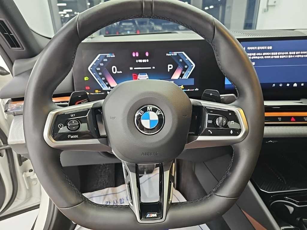 BMW 5시리즈 5시리즈 (G60) 530i xDrive M 스포츠 이미지 9