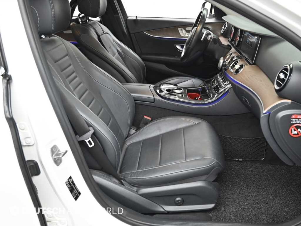 벤츠 E 클래스 E-클래스 W213 E300 4MATIC 익스클루시브 스텐다드 이미지 10