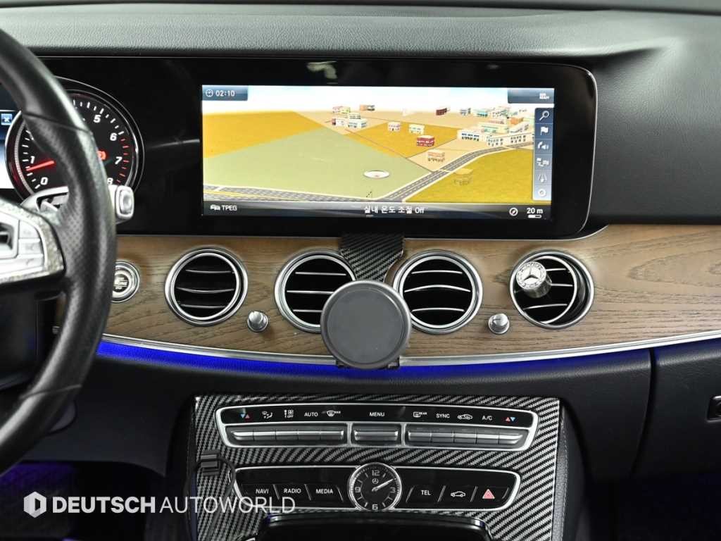 벤츠 E 클래스 E-클래스 W213 E300 4MATIC 익스클루시브 스텐다드 이미지 14