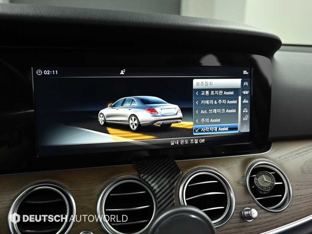 벤츠 E 클래스 E-클래스 W213 E300 4MATIC 익스클루시브 스텐다드 이미지 17