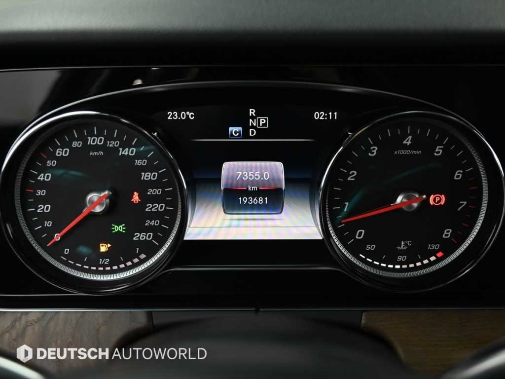 벤츠 E 클래스 E-클래스 W213 E300 4MATIC 익스클루시브 스텐다드 이미지 8
