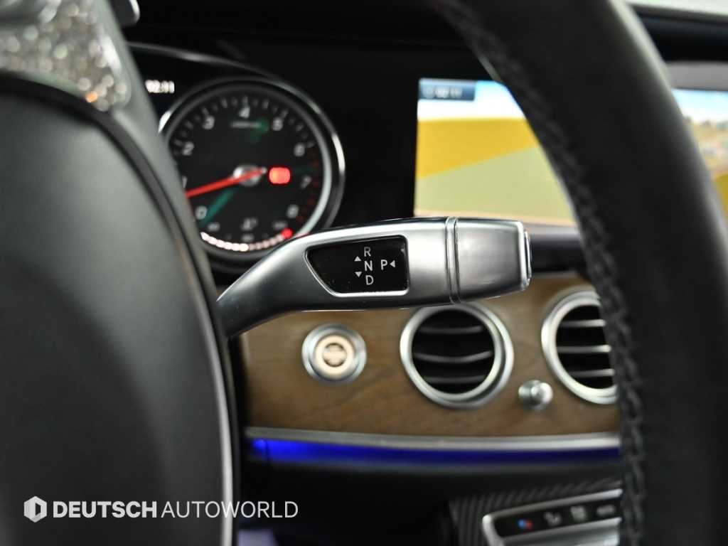 벤츠 E 클래스 E-클래스 W213 E300 4MATIC 익스클루시브 스텐다드 이미지 9