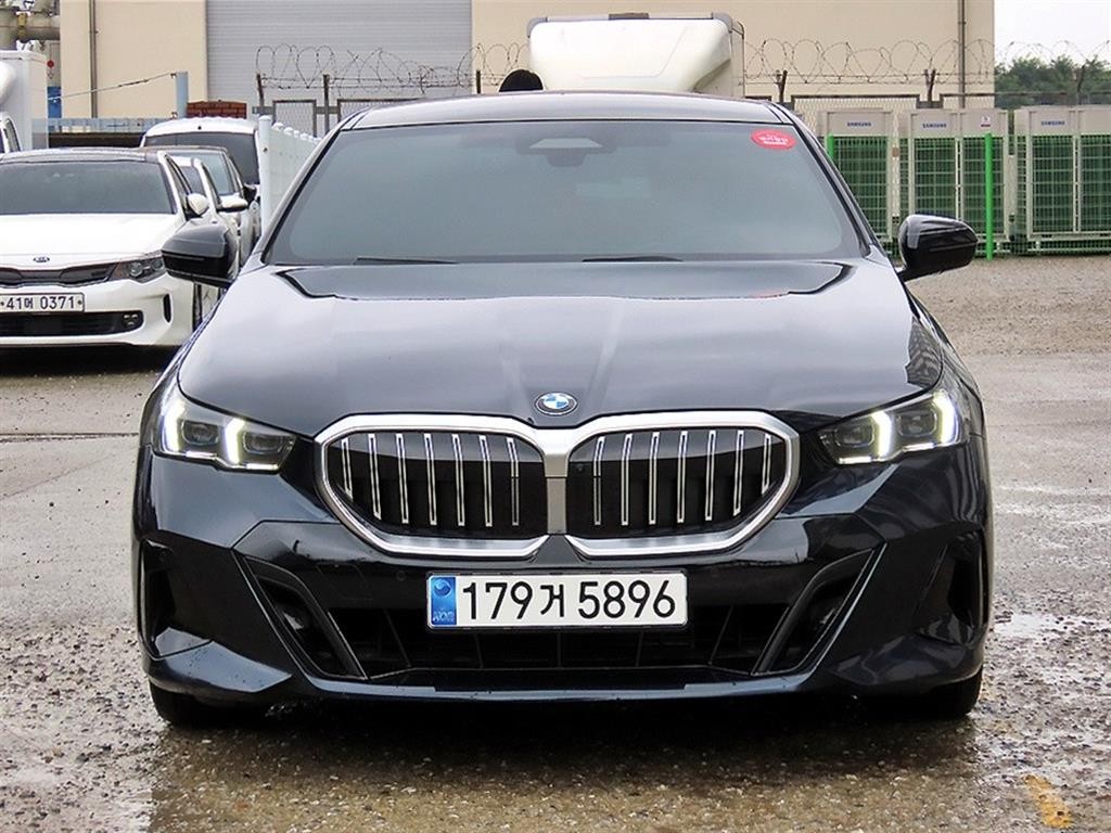 BMW 5시리즈 5시리즈 (G60) 523d M 스포츠 이미지 1