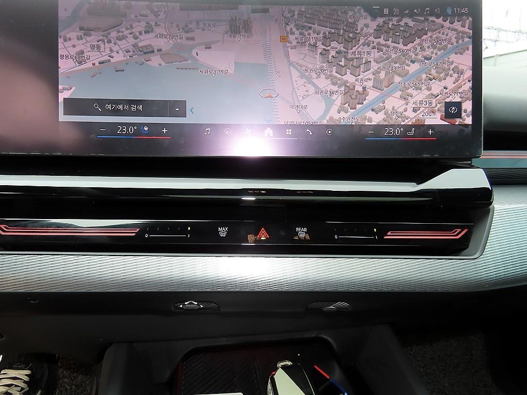BMW 5시리즈 5시리즈 (G60) 523d M 스포츠 이미지 13