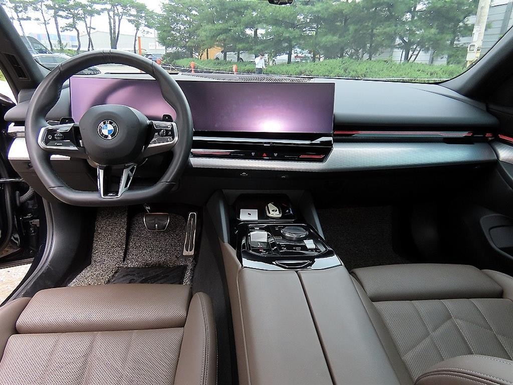 BMW 5시리즈 5시리즈 (G60) 523d M 스포츠 이미지 7