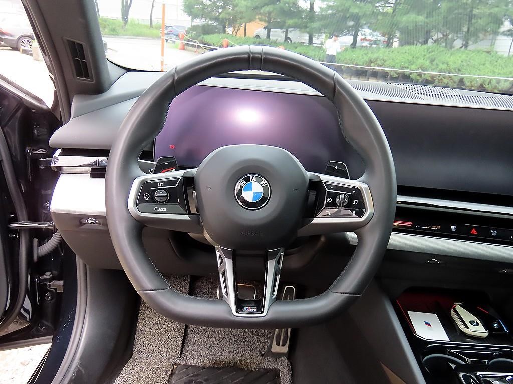 BMW 5시리즈 5시리즈 (G60) 523d M 스포츠 이미지 8