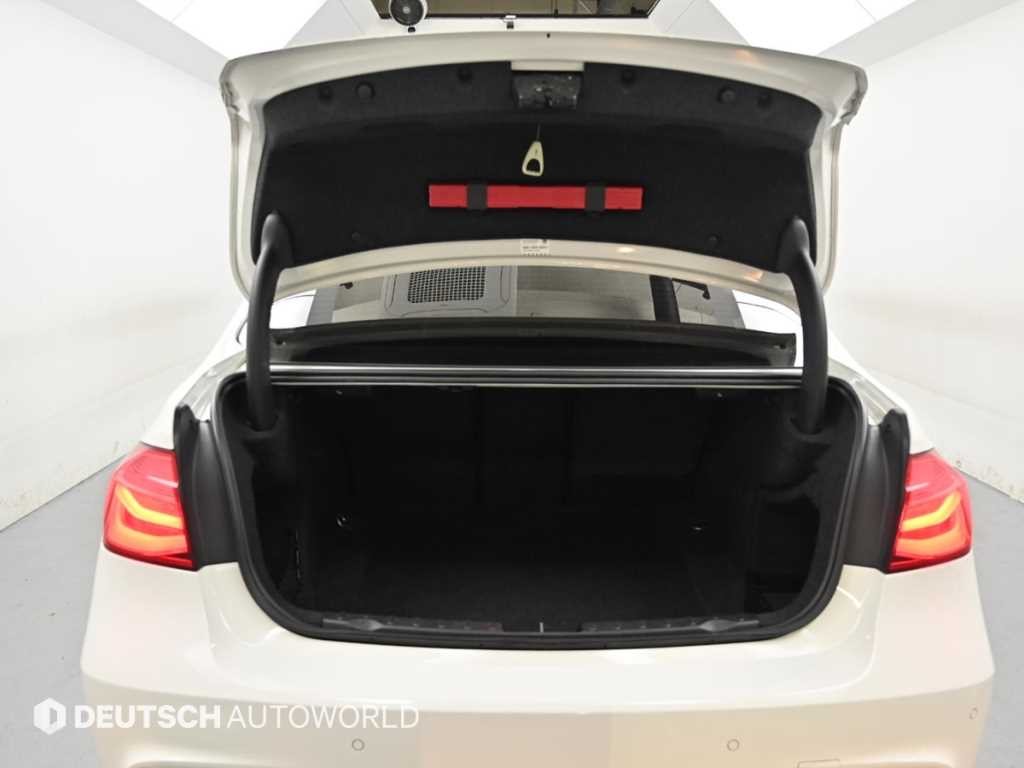 BMW 3시리즈 3시리즈 (F30) 320d M 스포츠 이미지 19