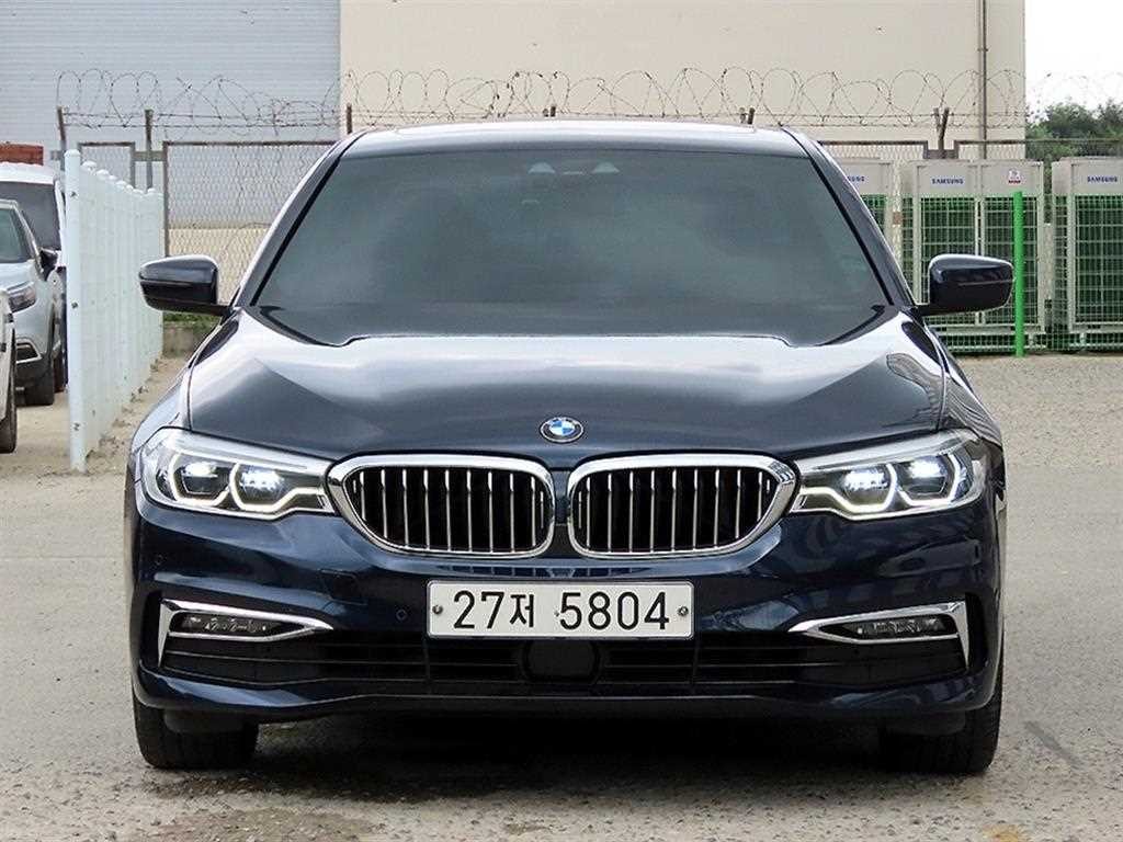 BMW 5시리즈 5시리즈 (G30) 530i xDrive 럭셔리 플러스 이미지 1