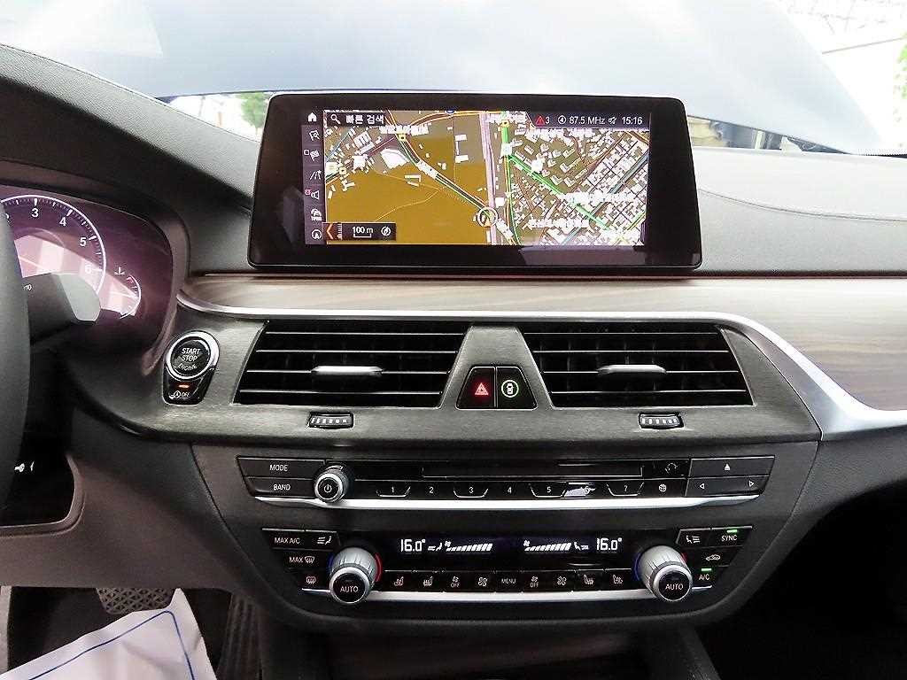 BMW 5시리즈 5시리즈 (G30) 530i xDrive 럭셔리 플러스 이미지 14
