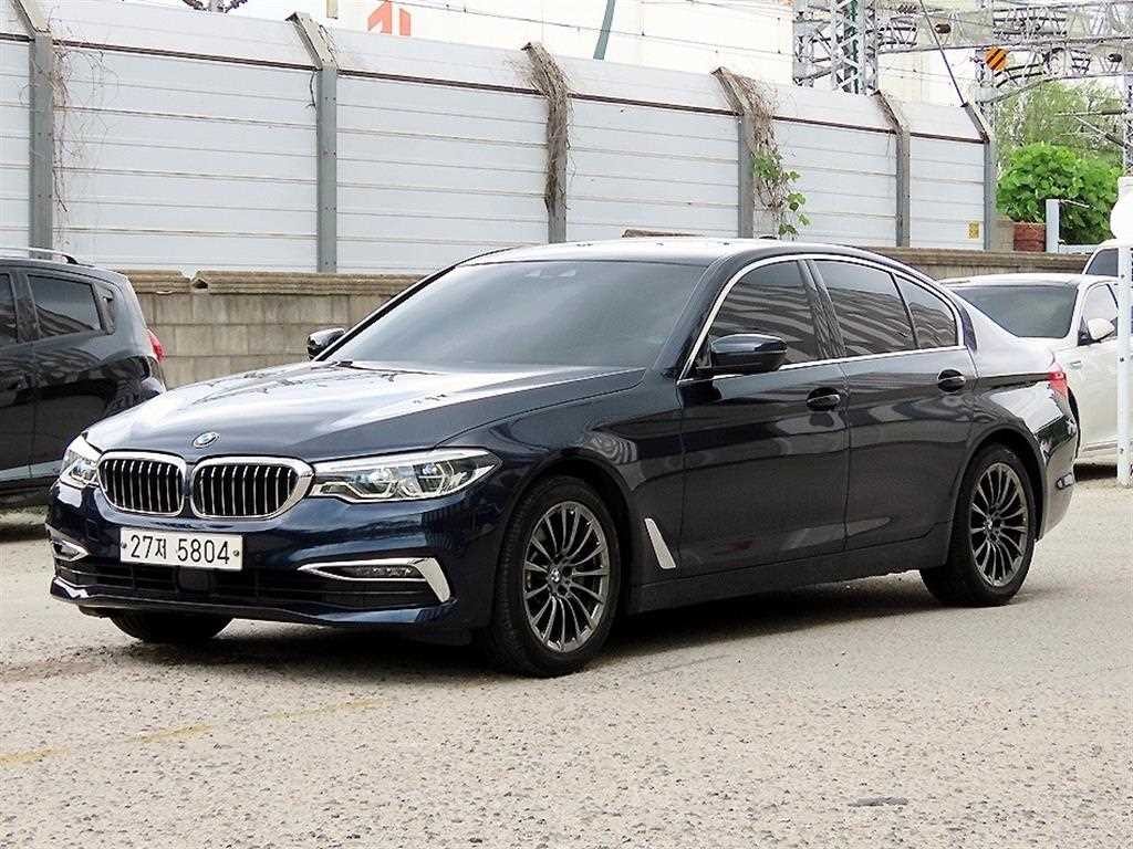 BMW 5시리즈 5시리즈 (G30) 530i xDrive 럭셔리 플러스 이미지 2