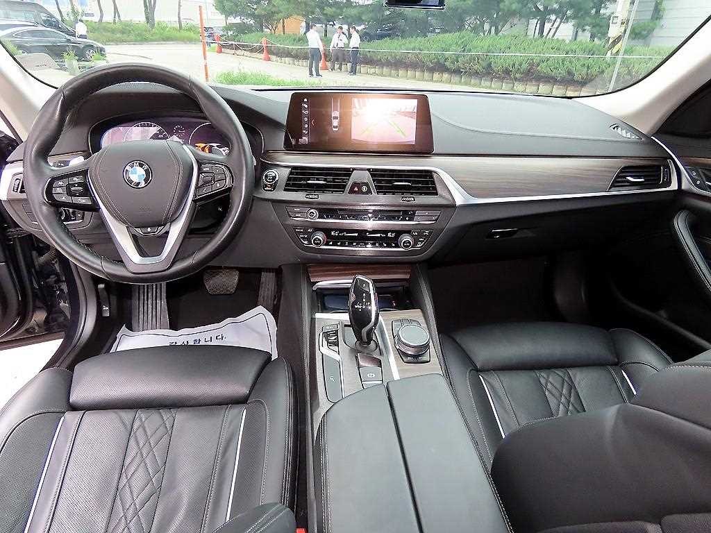BMW 5시리즈 5시리즈 (G30) 530i xDrive 럭셔리 플러스 이미지 7
