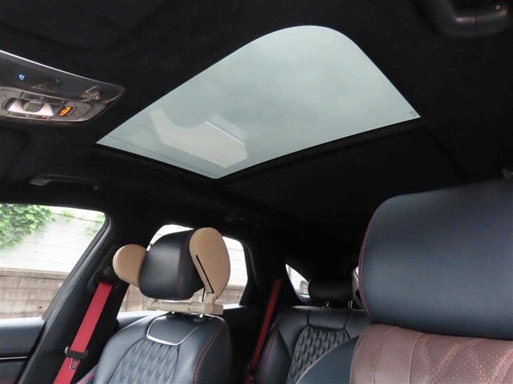 제네시스 GV70 2.5T 가솔린 2WD 스포츠 이미지 17